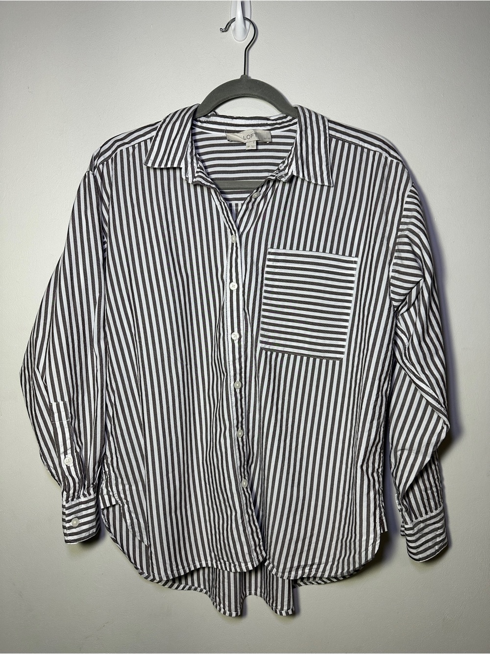 LOFT Gray & White Striped Button-Up Shirt Small Petite Lagenlook Boho